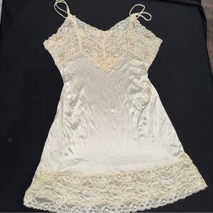 Vintage Gold Tag 90’s Victoria's Secret Cream Lace Chemise Gown Size Medium